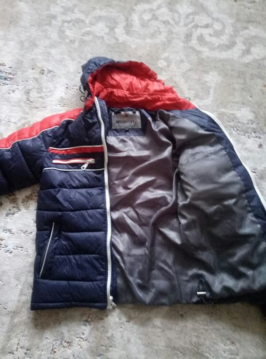 Продам куртки для мальчиков