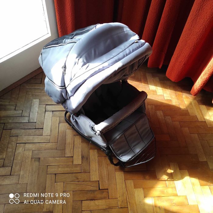 Бебешка количка с летен и зимен кош