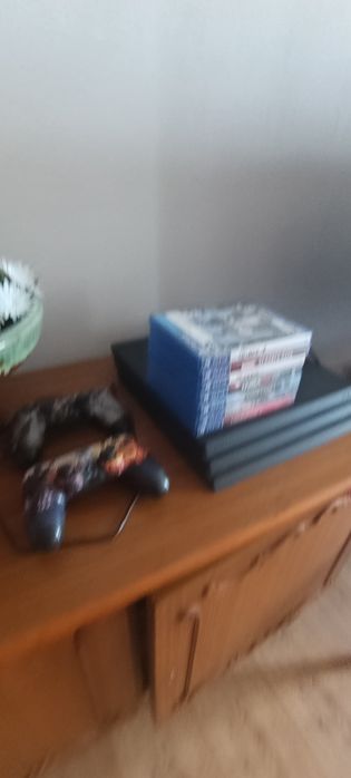 Sony PlayStation 4 PS4 PRO 1 TB 4K