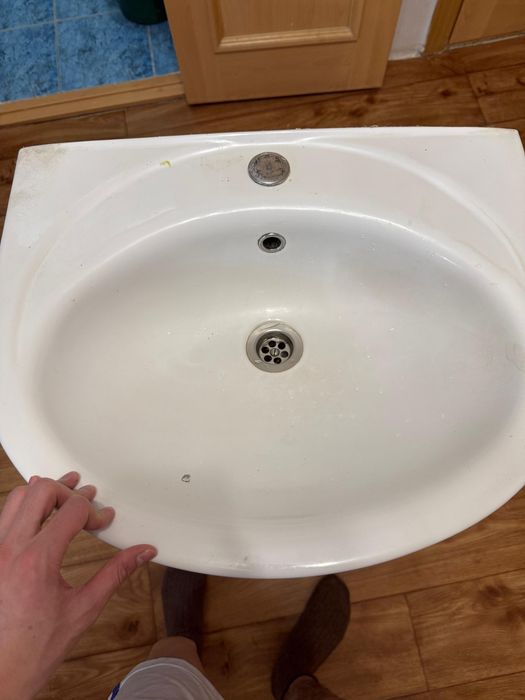 Продаётся раковина с пьедесталом