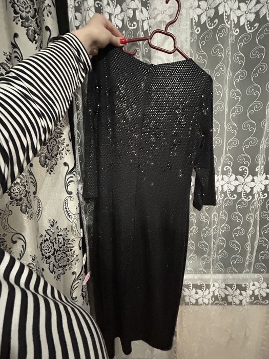 Vand rochie eleganta! Foarte comodă