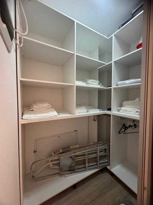 Proprietar,2 camere parter complet mobilat cu teren 150mp si 2 parcari