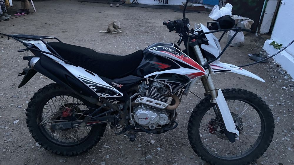 Продам мотоцик 300куб