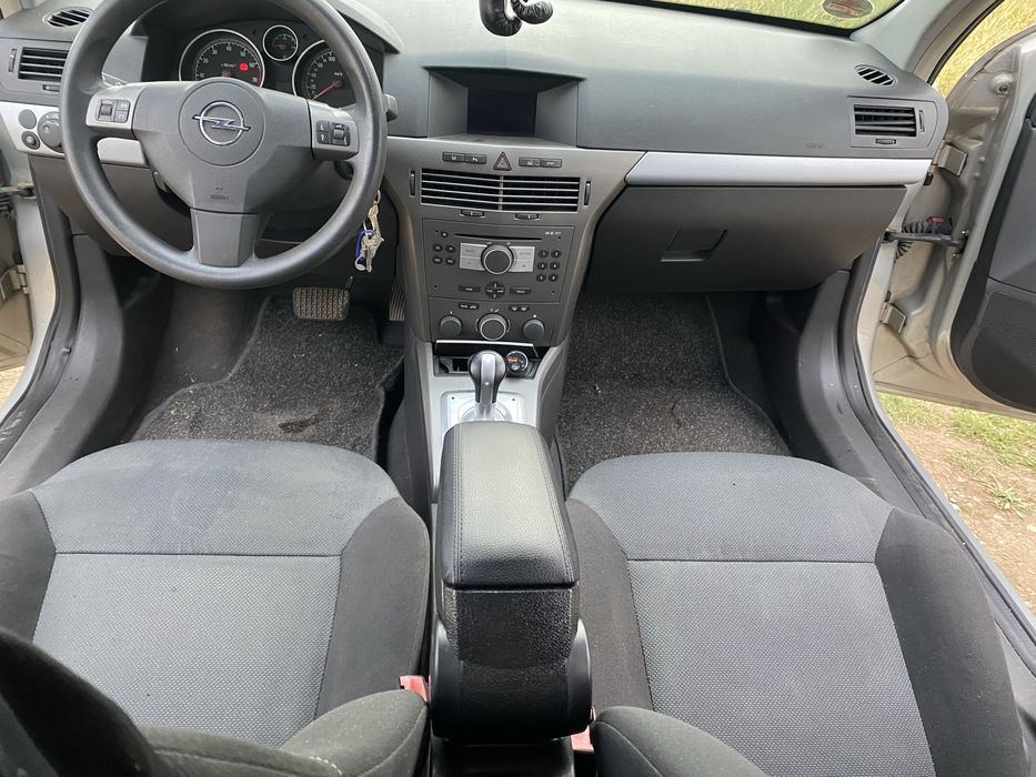 Opel astra h 1.6 automat