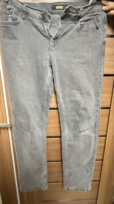 Avval kiyilgan oyoq kiyimlar