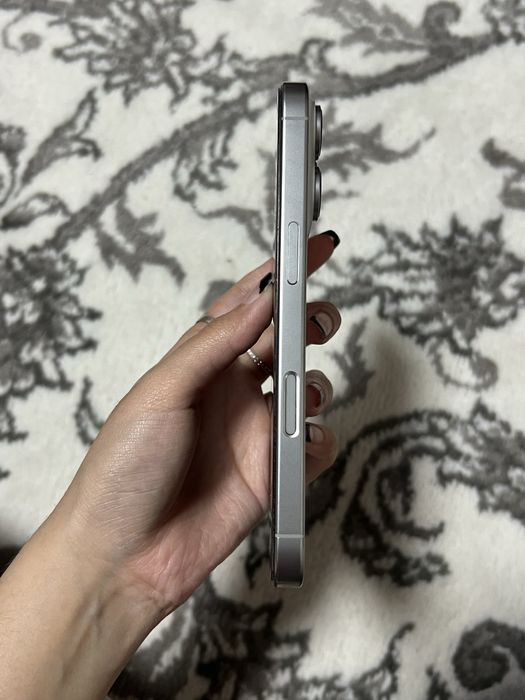 16 pro почти новый