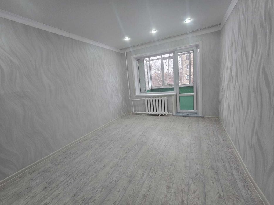 продам двухкомнатную квартиру