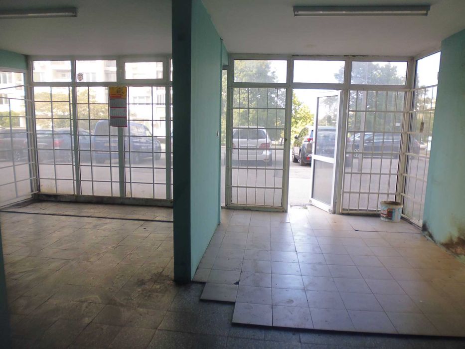 Дава се под наем Магазин в София, Люлин 3 - 83 кв.м за 614 € - Снимка #17