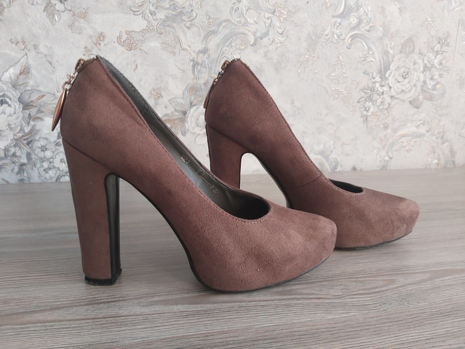 Продам туфли 2500 каждые