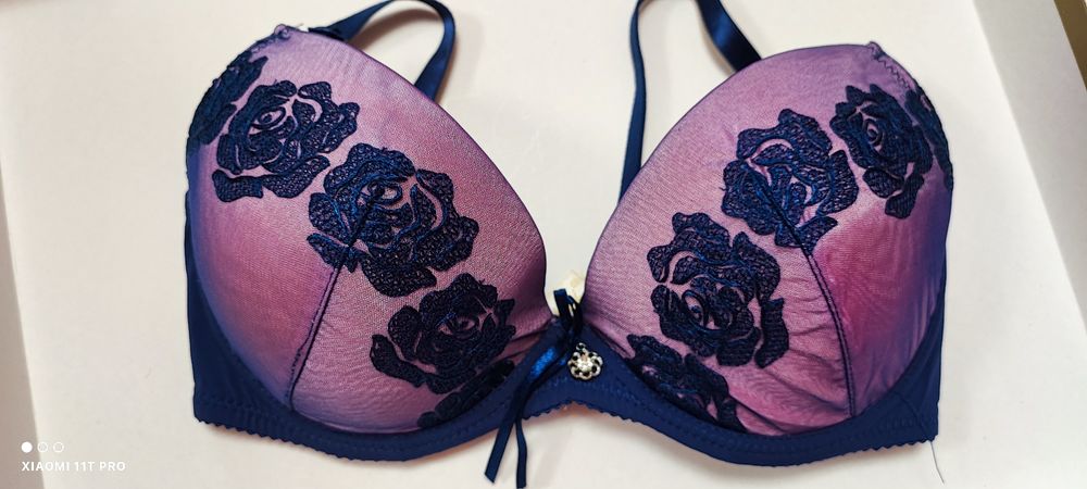 Sutiene model Bardot, 36-40 C/ 80-90 C