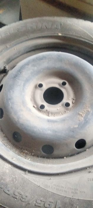 Шины с дисками 195/65/15 зимние