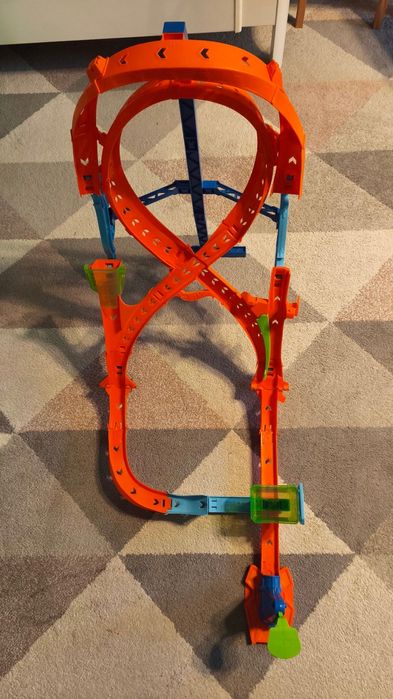 Hot wheels писта