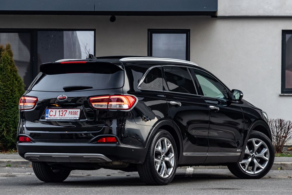 Kia Sorento GT Line / 2.2 CRDi / 7 locuri / 4x4 / Garantie / Rate