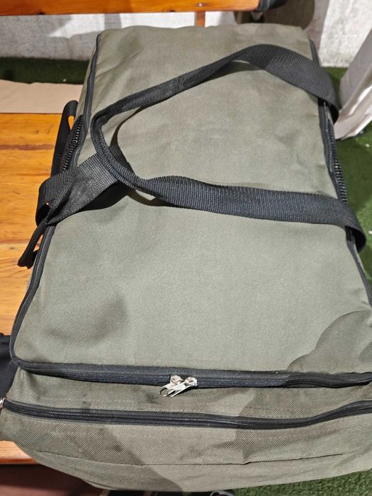 Продавам лодка за захранка Ranger Cult ( Skarp) + 2х Li-on батерии 3S