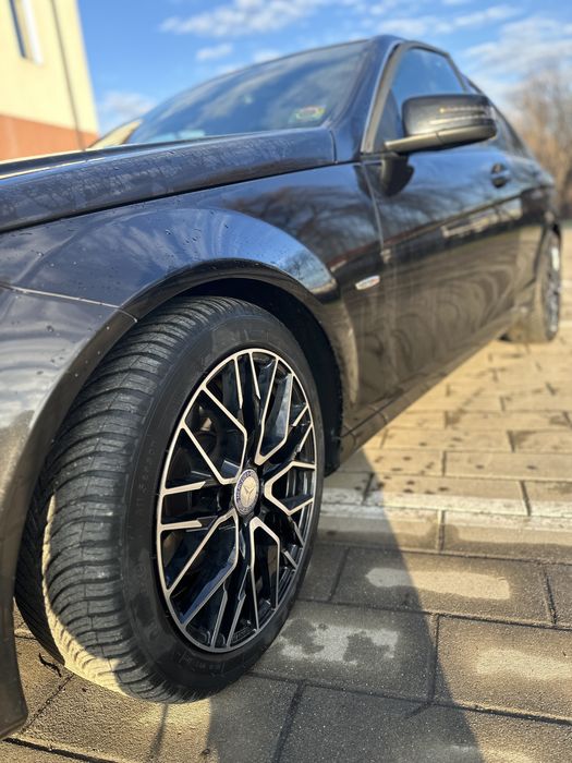 Mercedes Benz C class 4*4