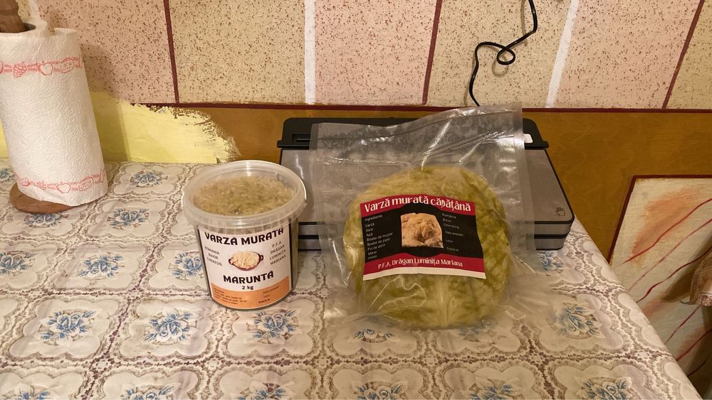 Varza murata taiata si capatana