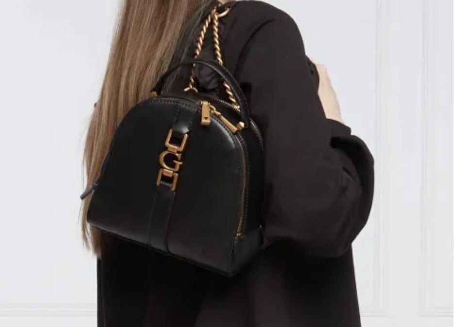 Черна раница Guess
