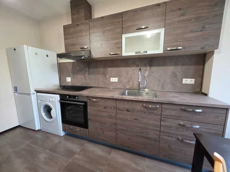 Дава се под наем Двустаен апартамент в София, Изток - 58 кв.м за 618.12 € - Снимка #2