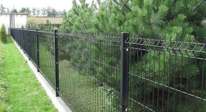 Executam garduri și porți la comanda clientului