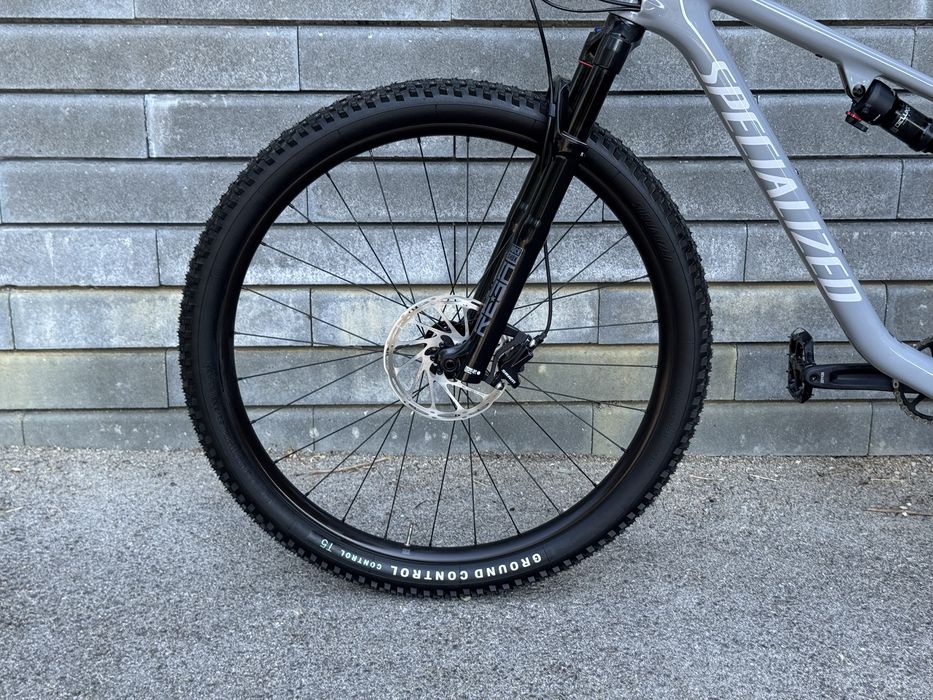 Карбонов планински велосипед SPECIALIZED EVO 2023(М размер)