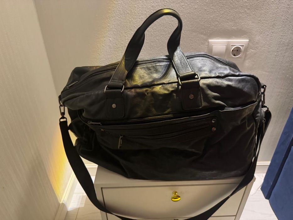 Продается сумка кожаная