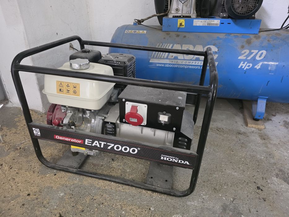 Трифазен Honda EAT700 генератор.