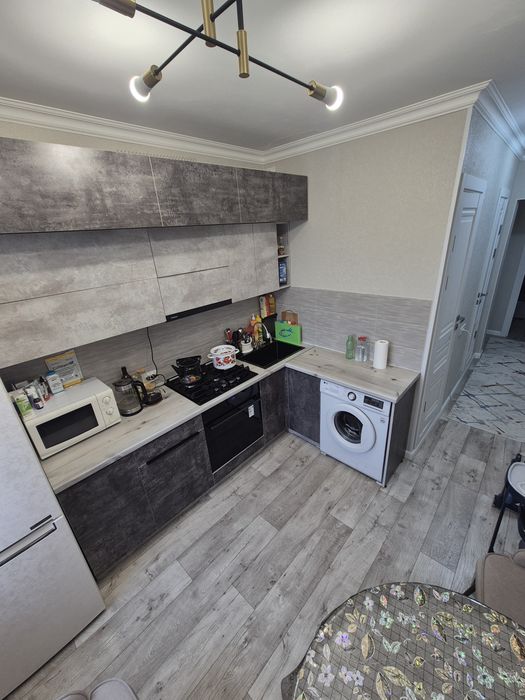 продам квартиру 3комн 6-87