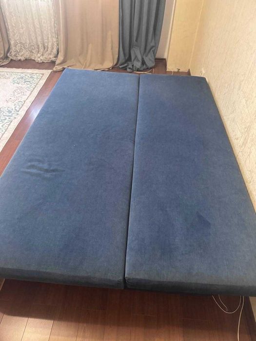 Продам диван, штор и ковер
