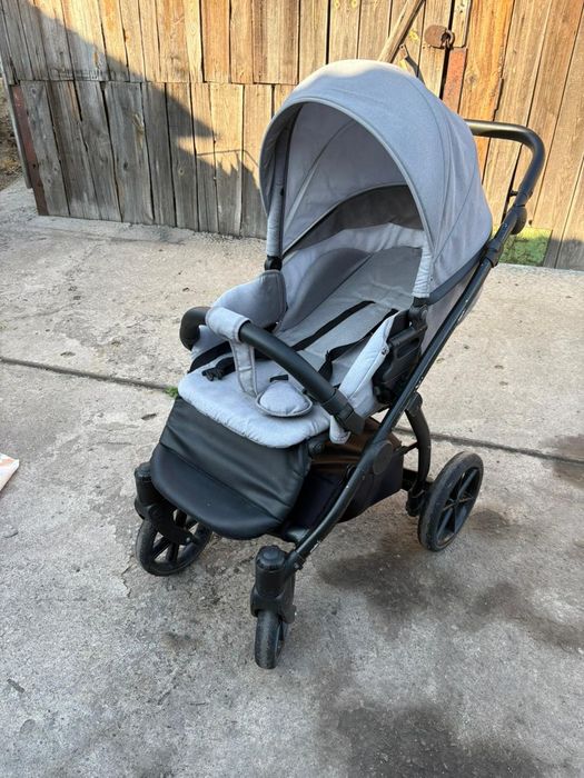 Продам коляску детскую зима- лето