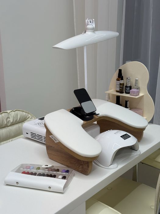 Сдам место для маникюра