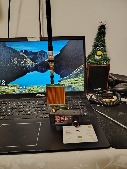 Amplificator RF  0,1MHz-6GHz , full band low noise