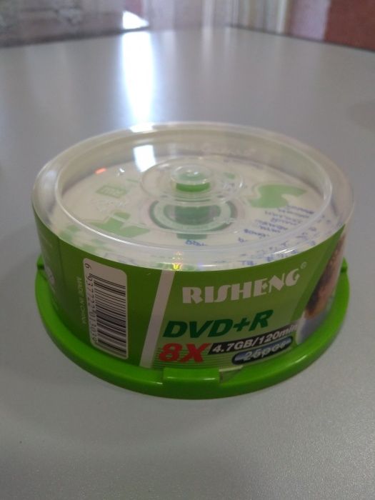 Пустые банки из под болванок