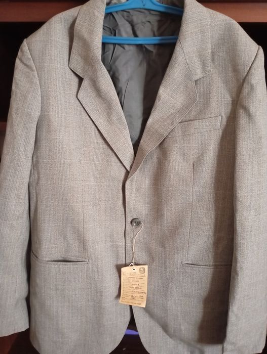 Коллекционное новый костюм