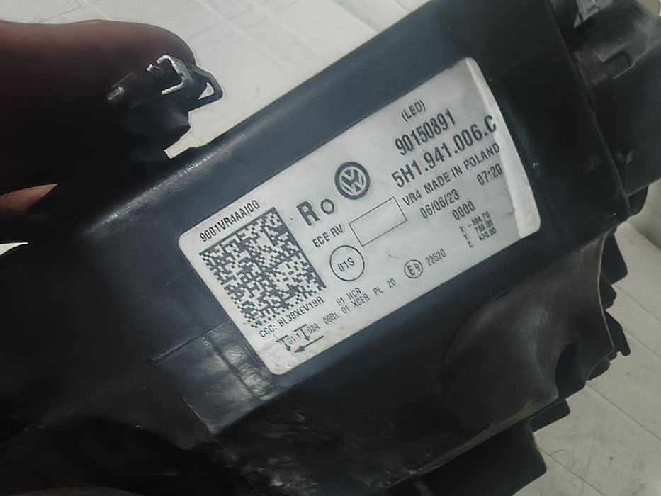 Far dreapta led VW GOLF 8  cod  5h1941006c