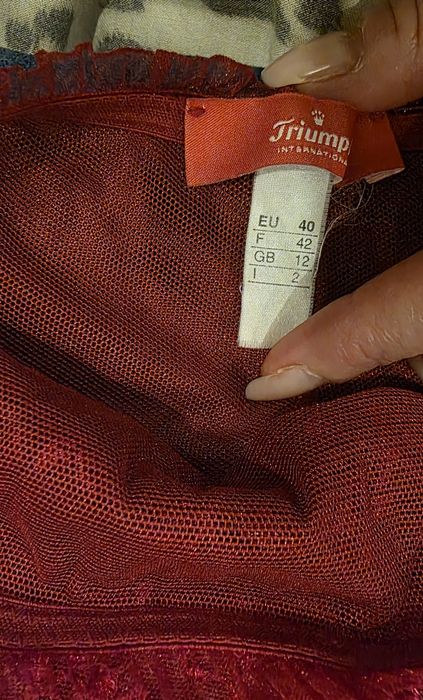 Set chiloți damă – 3 buc + 2 cadou, mărimea 38–40, noi, 32 lei