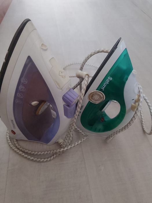 Продам утюги за 2000 общий