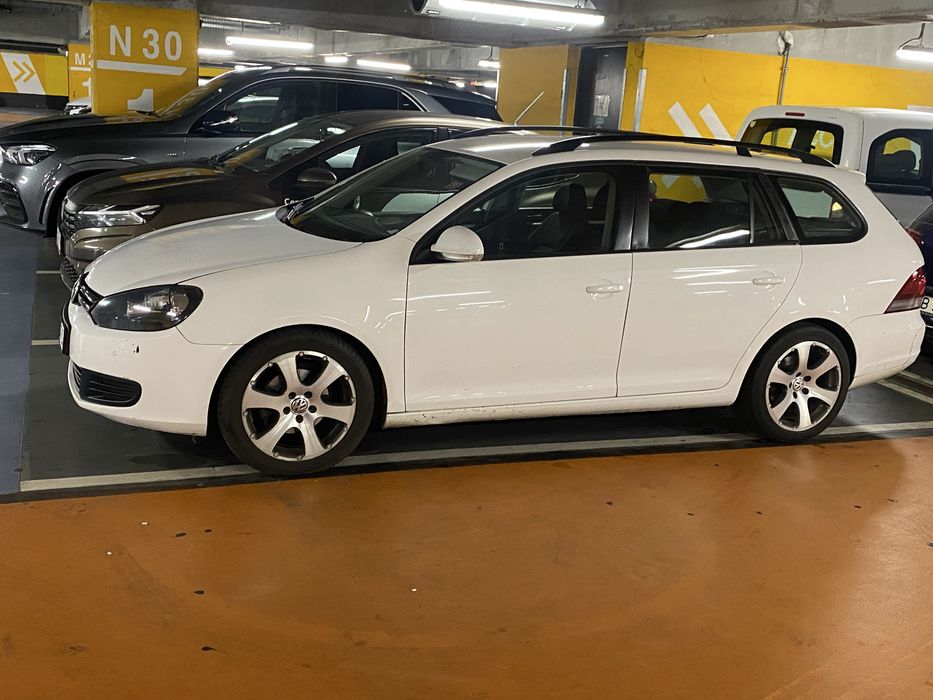 Dezmembrez Vw Golf 6 1.6 tdi dsg 7 trepte