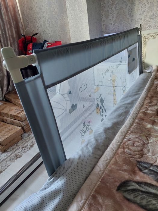 Защитные бортики,  барьеры