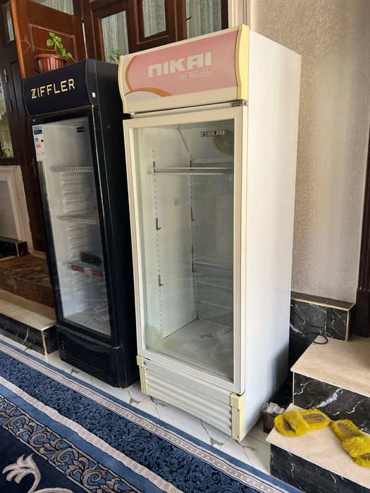 Витрина для напитков фирми ZIFFLER и Nikai