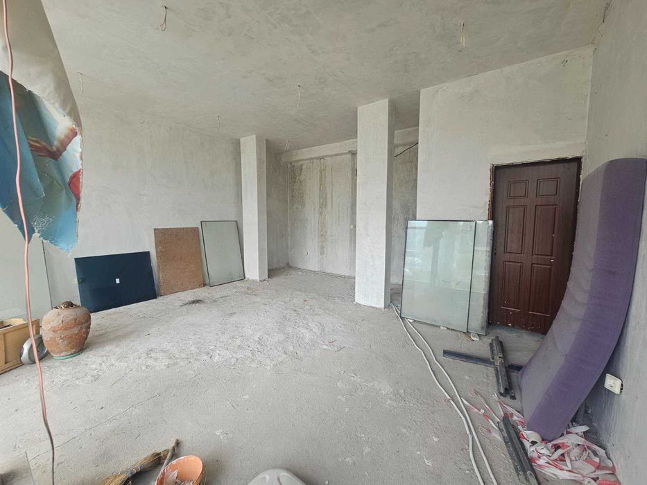 Търговско помещение в широк център на Велинград