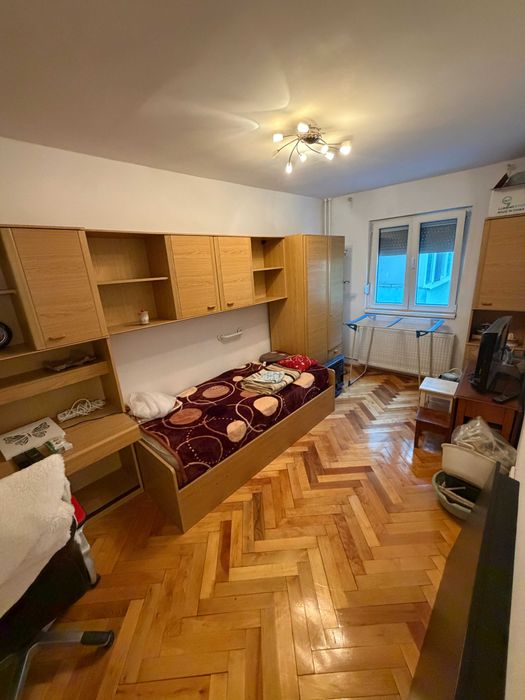 Inchiriez apartament zona Judetean