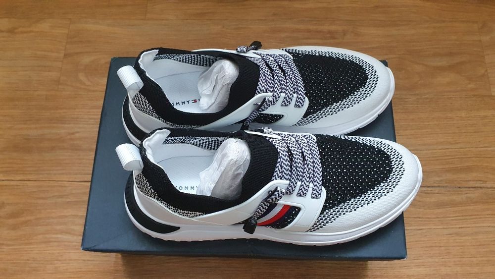 Кроссовки Tommy Hilfiger, новые