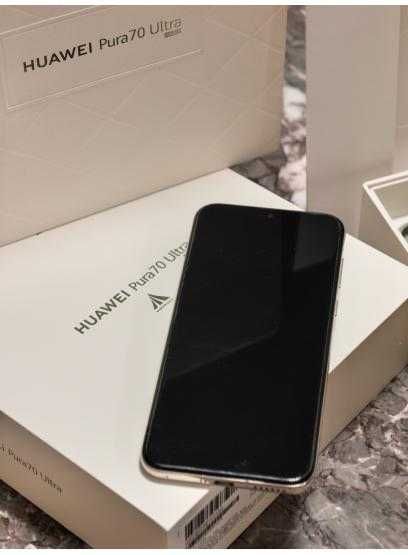 Телефон Huawei Pura 70 Ultra
