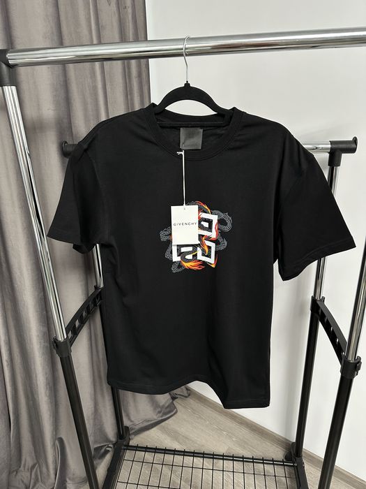 Tricou GIVENCHY super calitate