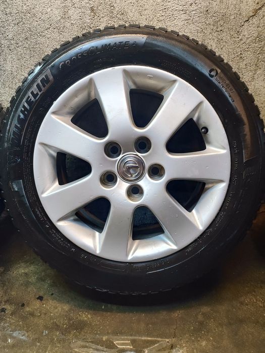 Оригинални джанти с гуми Toyota Lexus 16 5x114.3