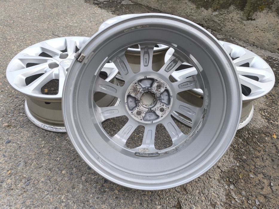 Диски на Хундай акцент R15