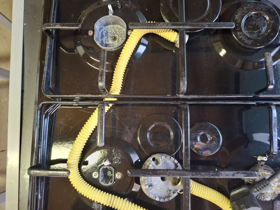 Plita gaz cu aprindere electrica