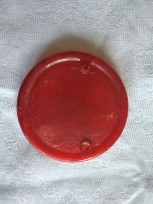 Продавам стъкло за фар и габарити за ретро автомобил и мотоциклет