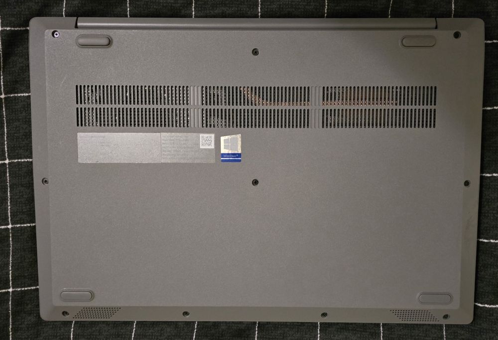 Laptop Lenovo IdeaPad S145-15IWL, tastatură Spaniolă