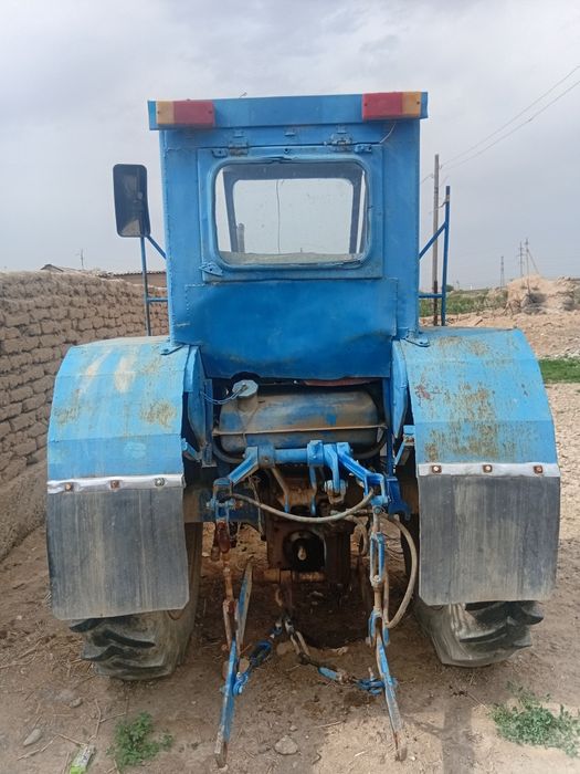 T28 traktir sotiladi